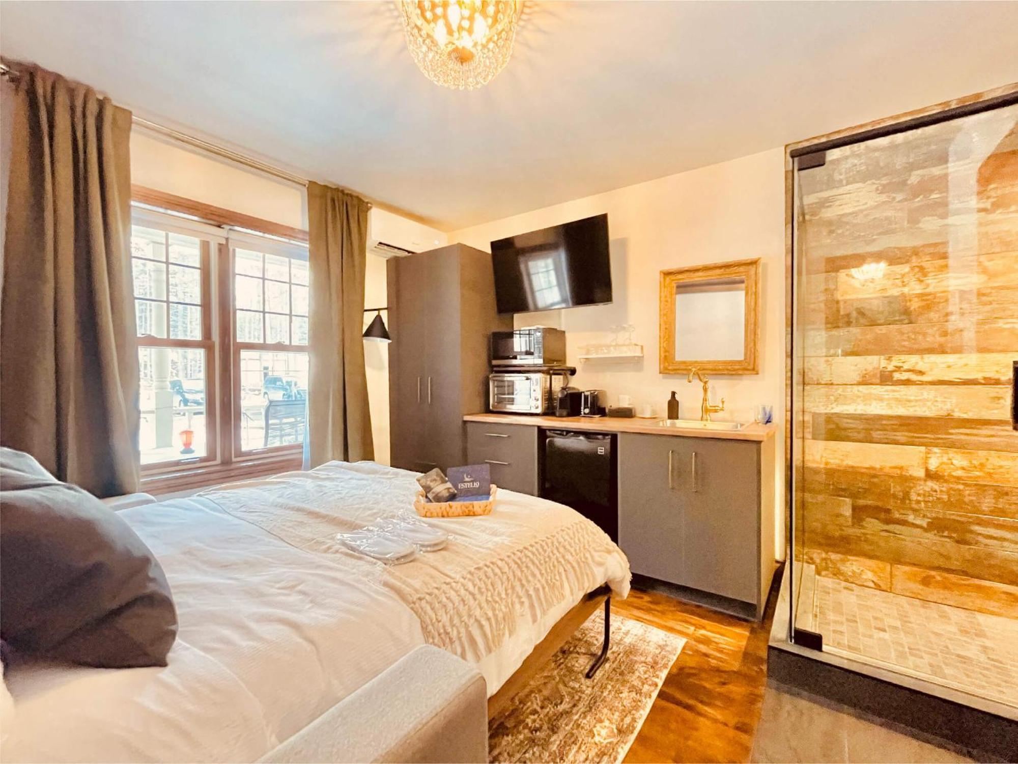 Estello Suites & Spa Lac-Mégantic Oda fotoğraf